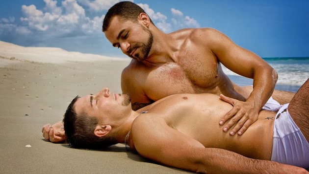 Gay Male Sites 43