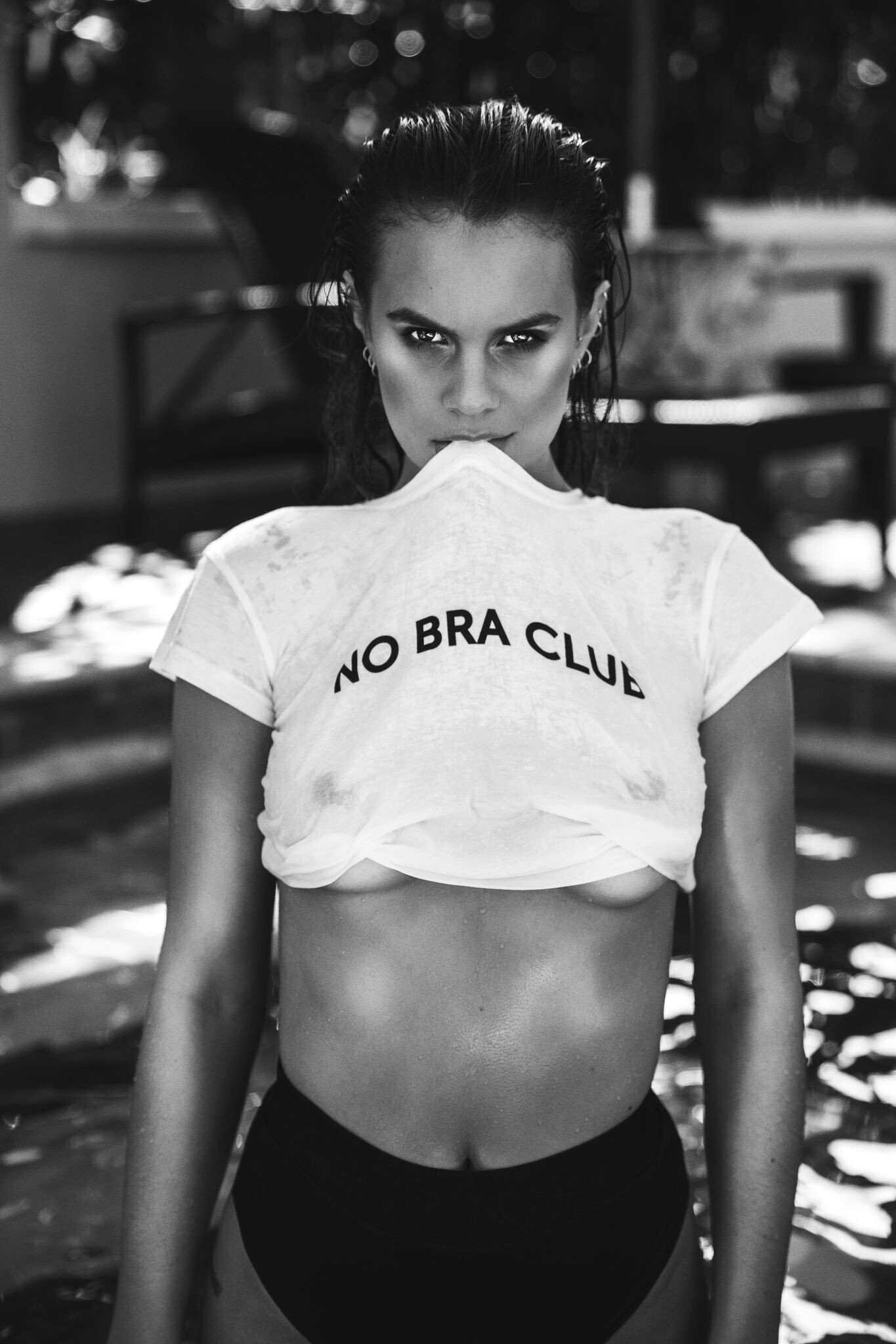 “leave Your Bra At Home” The “nobraclub” Movement Is On