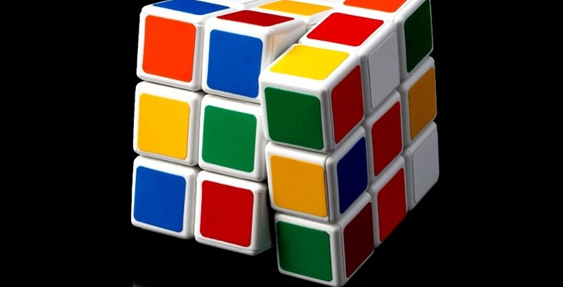 Watch robot solve Rubik's cube in less than a second ...