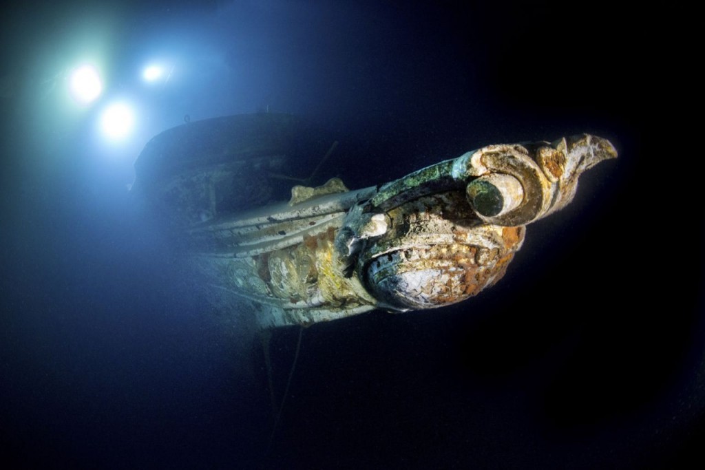 Century Old Sunken Ship Preserved In Perfect Condition Beneath Lake