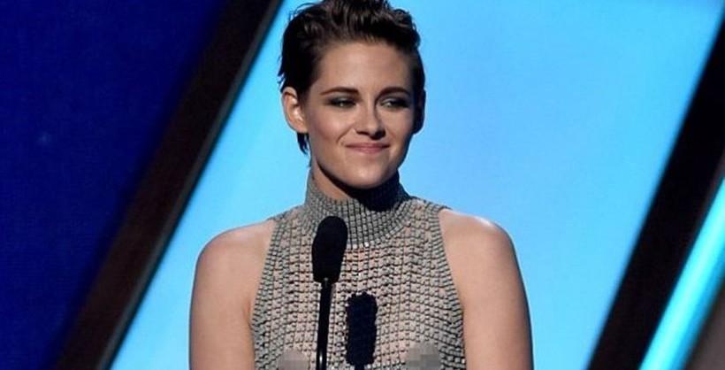 Kristen Stewart’s dress betrays her | protothemanews.com