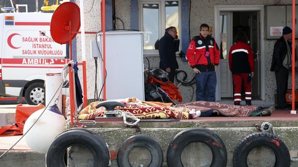 Migrant boat capsizes near Turkish coast: 7 survivors, 6 dead, 5 ...