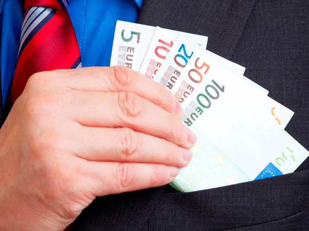 OECD bribery report on Greece out on Friday - ProtoThema English