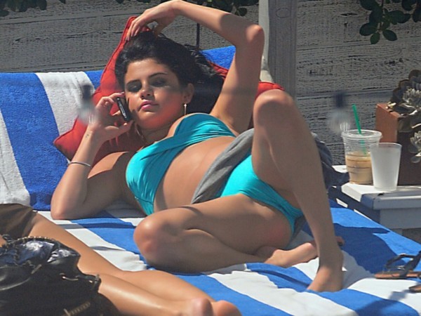 Selena Gomez: The 'Queen of Upskirts' .