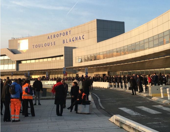 Toulouse airport terminal reopens