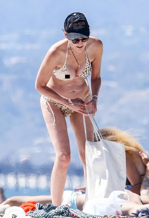 Sharon Stone nip slip (photos)