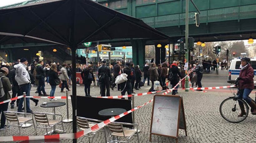 Police operation underway in Berlin shopping mall (photos) - ProtoThema ...