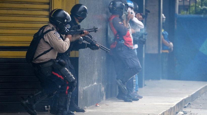 Three dead in anti-government protests in Venezuela (video-photos ...