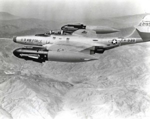 1133px-northrop_f-89h_with_aim-4_falcon_missiles-640x508