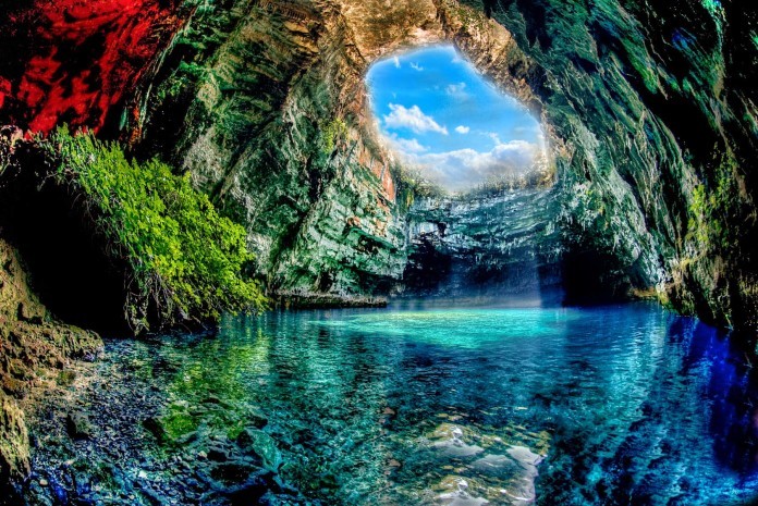 Amazing places in Greece that you won’t believe are real (PHOTOS