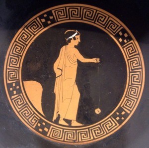 Boy-playing-with-a-terracotta-yo-yo-Attic-kylix-c.-440-BC.-640x634