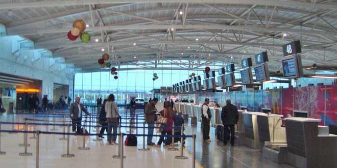 Tourists wanting to go north turned away at Larnaca airport ...