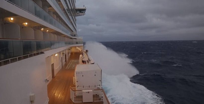 princess cruise ship caught in storm