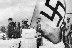 flag-nazi-akrop1419585903