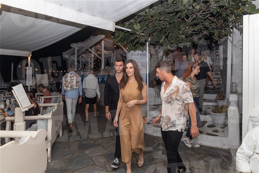 Late billionaire David Rockefeller's granddaughter Ariana in Mykonos ...