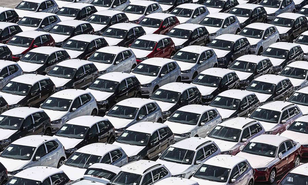 New car sales rise in Greece, against EU trends