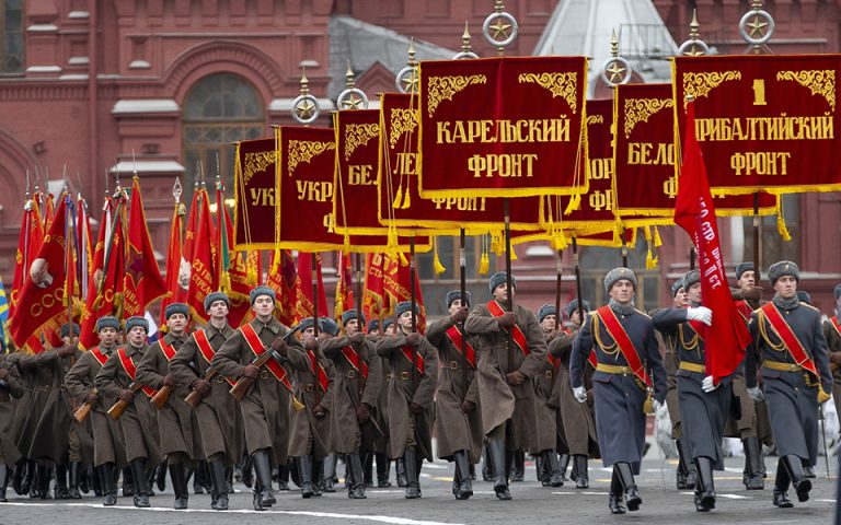 Impressive WW2 parade in Moscow Red Square (photos-video ...