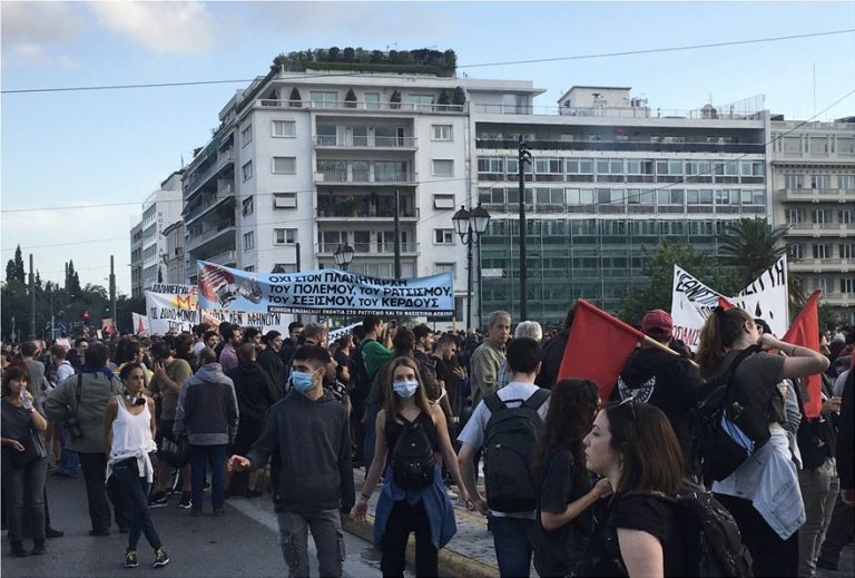 Clashes & molotov bombs outside the Athens US embassy (photos ...