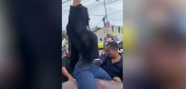 Woman Twerks On Coffin Video Goes Viral Protothemanews Com