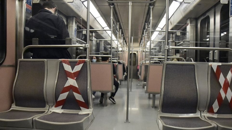 Athens Metro worker attacked after passengers refused to