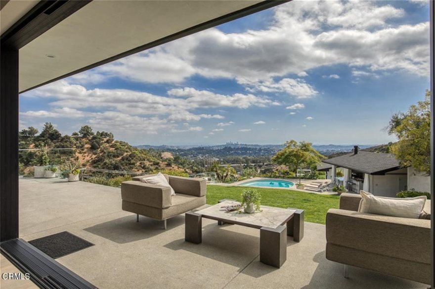 Porn actress pays $ 4.8 million for mansion in California (photos ...