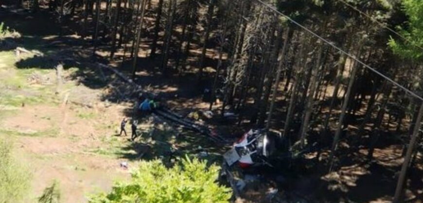 Breaking – At east 8 killed in cable car fall in Italy | protothemanews.com