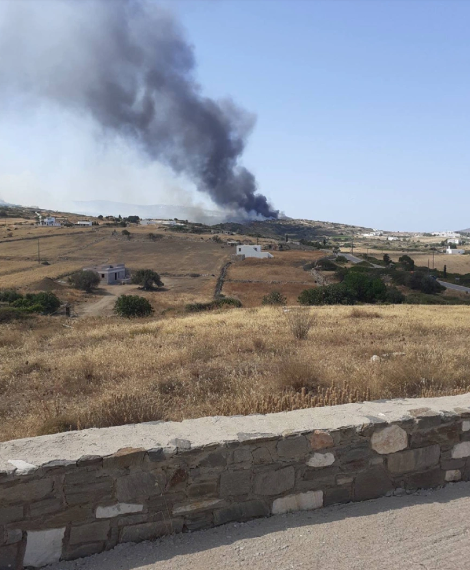 Fire in Paros is out of control, the wind is getting stronger - The ...