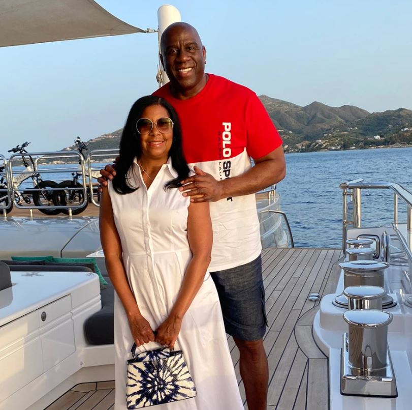 Magic Johnson announces from Greece he bought 30% of LA Lakers (photos ...