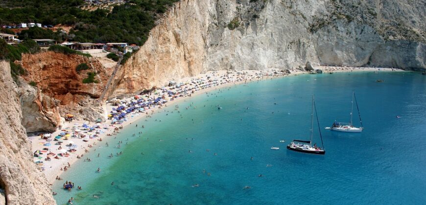 Lefkada the top destination for British tourists, survey finds ...