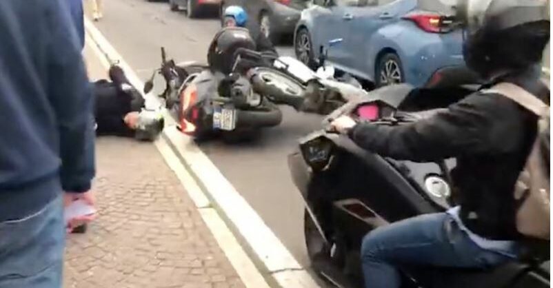 Instant karma: Roma fan crashed scooter after taunting Leicester fans (funny  video) 