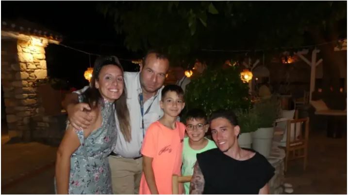 The Greek Scouser, Tsimikas is in Skiathos for holidays (video-photos ...