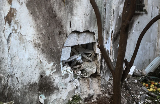 Athens: Greek police investigating the evidence from the explosion ...