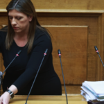 Motion of no-confidence: The debate is in the final round – Konstantopoulou with a stack of papers, watch live