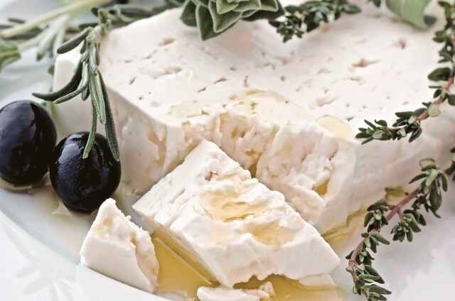 Greek food and beverage exports near €12 billion – See charts ...