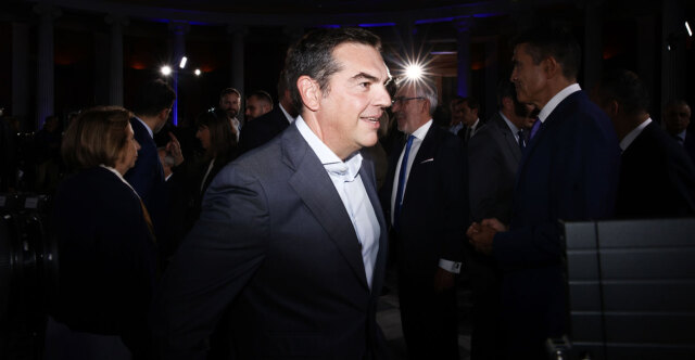 Instant Analysis: Why Tsipras rushed to “dive into the sea” – Who he’s building bridges with, who he wants to get ahead of