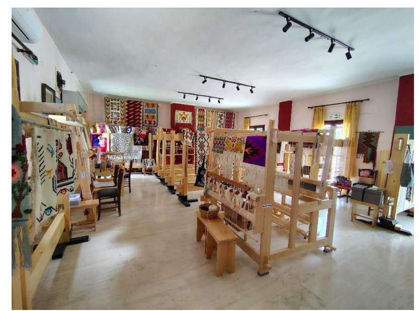 University of West Attica: Exhibition showcases weaving works from across Greece