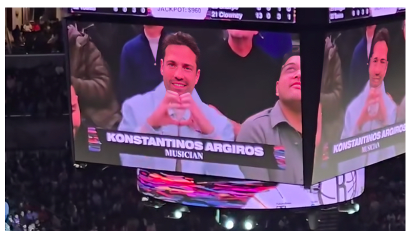 Konstantinos Argiros: The moment the NBA arena camera spotted the singer – See videos