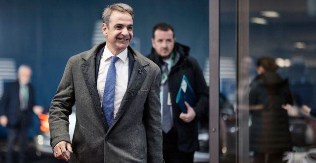 Mitsotakis heads to Davos with deep concern over geopolitical developments and the Europe–US clash