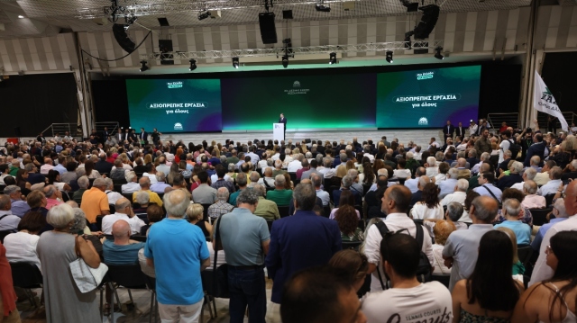 PASOK expands influence after Panagopoulos scandal: Farantouris joins Tsoukalas at key event