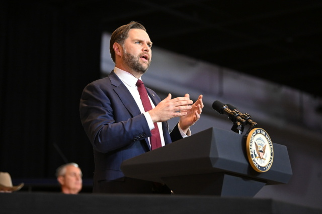 Vance: Trump prefers a diplomatic solution with Iran