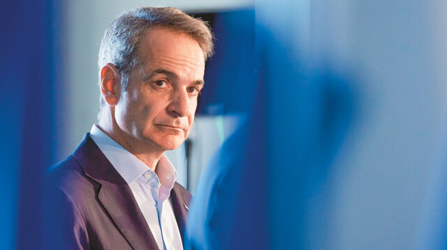 Kyriakos Mitsotakis to Proto Thema on the crisis in the Middle East: The country in wartime needs political stability