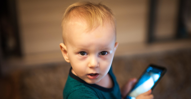 No screens before age two: UK Government issues guidelines for young children