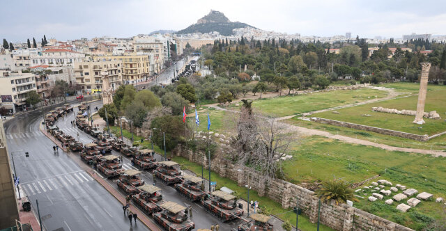 The Grand Military Parade in Athens for March 25th (live feed-photos)