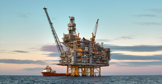 Papastavrou in the U.S. for meetings with Chevron and ExxonMobil: Talks on fast-tracking energy agreements