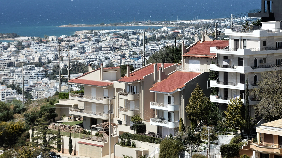 Rents like Europe, salaries like Greece: An entire monthly wage for a home in Athens