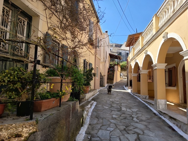 Easter in Greece: The customs that continue to Greek tradition alive from Nafpaktos to Corfu