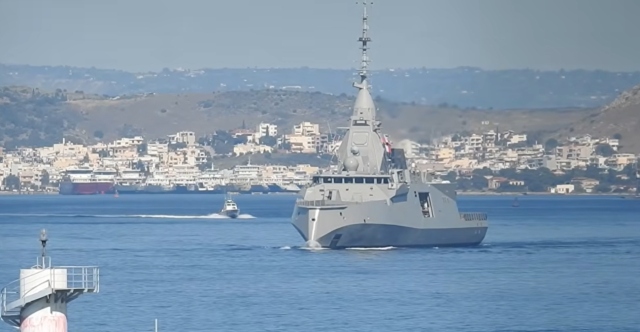 HS Kimon in Piraeus for the first time, Macron and Mitsotakis will visit her tomorrow (video)