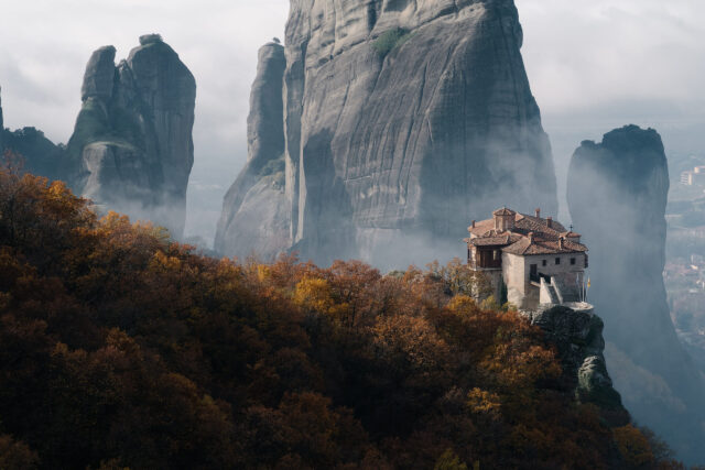 Tragedy at Meteora: Woman dead after a fall