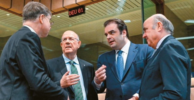 Surplus higher than the target, which support measures are “locked in”