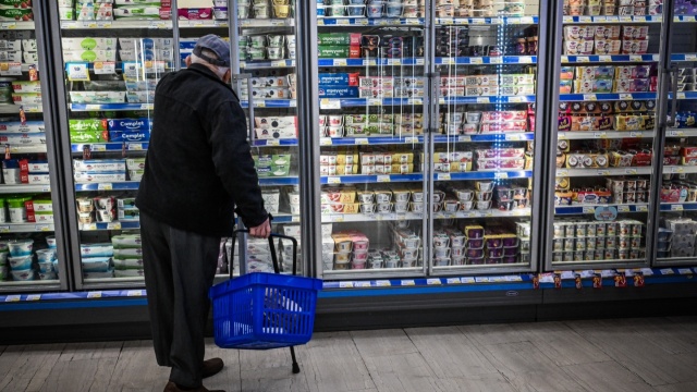 Store opening hours today (5/4): What applies to supermarkets and shops ahead of Easter 2026